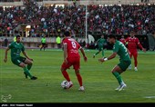 دیدار تیم‌های فوتبال شمس آذر قزوین و پرسپولیس