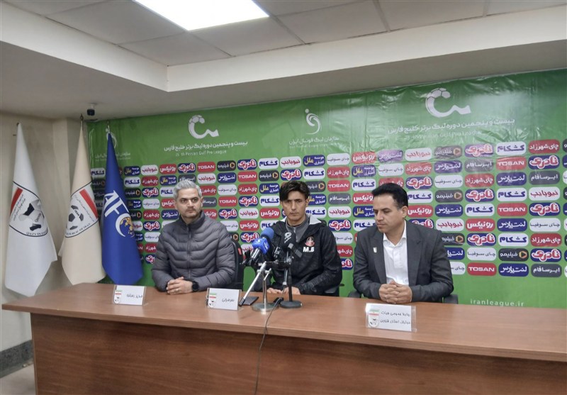 خطای پورعلی‌گنجی را نگرفتند تا از دربی محروم نشود/داور سر شمس‌آذر را برید