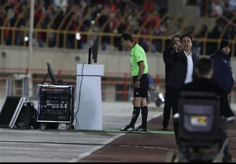 حواشی پرسپولیسی‌ها در قزوین تمامی ندارد/ شمس‌آذر از لیگ کناره‌گیری می‌کند؟