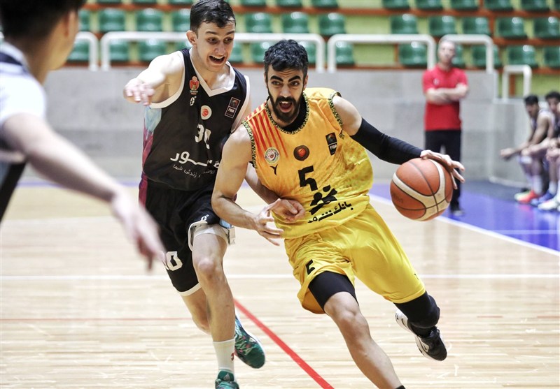 صادقی: نوسان عملکرد در تیم‌های جوان طبیعی است