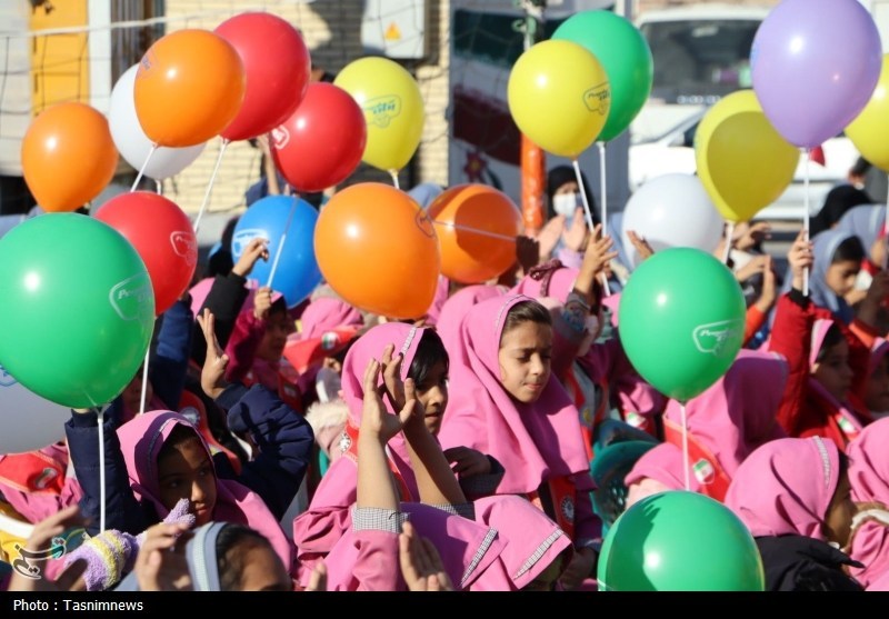 آغاز طرح توزیع شیر رایگان در مدارس ابتدایی کرمان برای بیش از 313 هزار دانش‌آموز