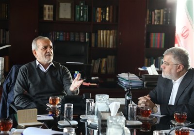 پزشکیان به استانداری تهران رفت