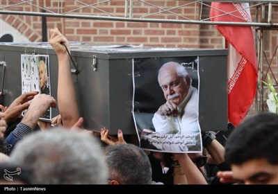 ناصر مسعودی در جوار میرزاکوچک آرام گرفت