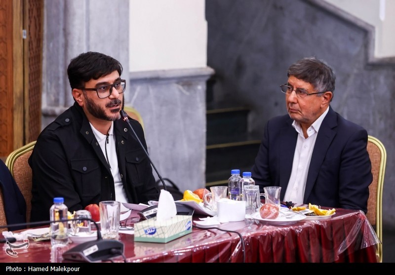 نشست صمیمانه رئیس مجلس با مدیران رسانه‌های کشور