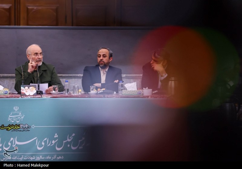 نشست صمیمانه رئیس مجلس با مدیران رسانه‌های کشور