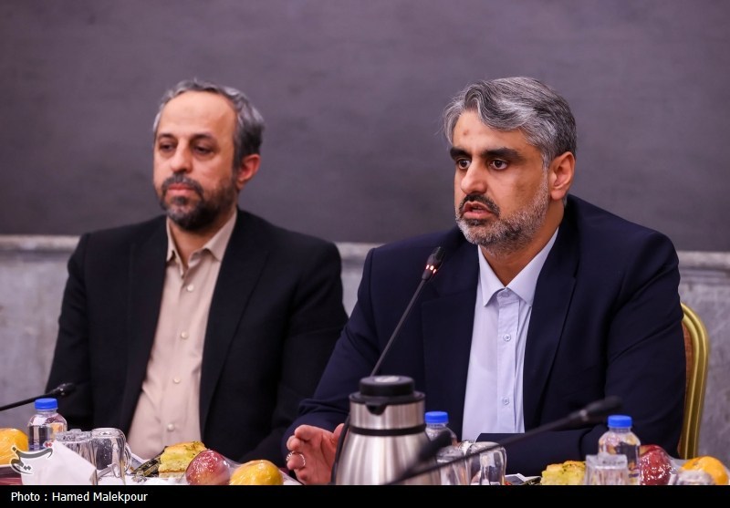 نشست صمیمانه رئیس مجلس با مدیران رسانه‌های کشور