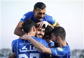 برتری استقلال مقابل فولاد در 45 دقیقه اول