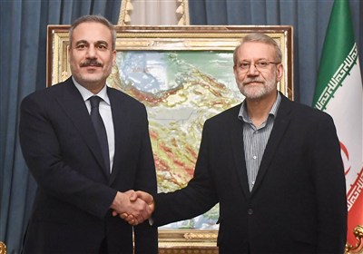 دعوت رسمی وزیر خارجه ترکیه از علی لاریجانی برای سفر به آنکارا