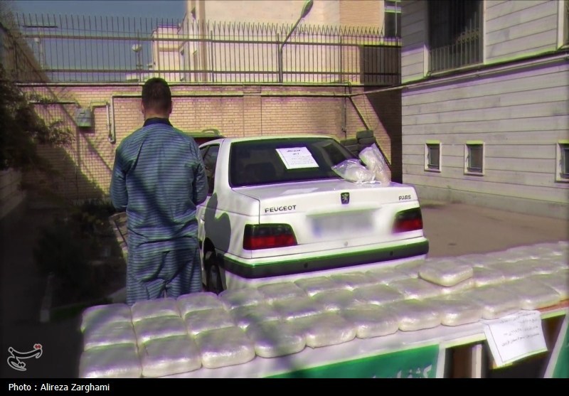 دستگیری باند حرفه‌ای مواد مخدر در پوشش خانوادگی در قزوین