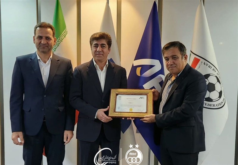 فوتبال , استقلال ,