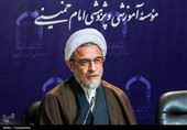 انقلاب اسلامی در جهانی فرو رفته در ظلمت، نور احیای دین را برافروخت