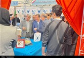 افتتاح نمایشگاه دستاوردهای پژوهشی بدون حضور استاندار زنجان