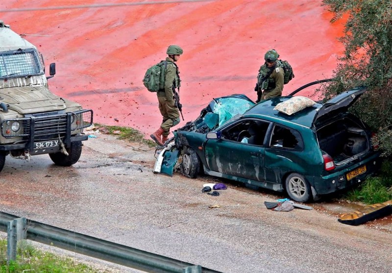 Palestinian Ramming Attack North of Occupied Hebron Injures Israeli Regime Soldier