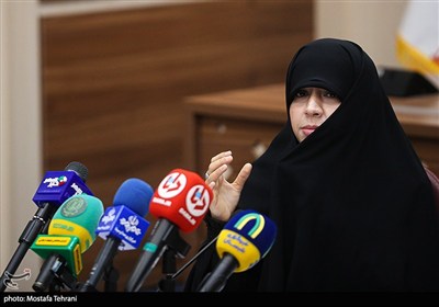 دومین جلسه ستاد هفته بزرگداشت مقام زن و روز مادر