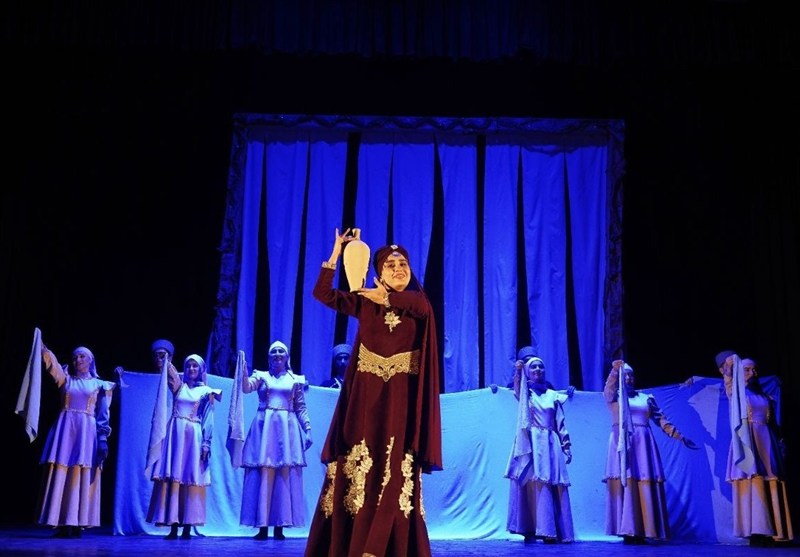 تئاتر شهر , اخبار تبریز , آذربایجان شرقی , اخبار استان آذربایجان شرقی , نمایش , بحران هویت , کشور جمهوری آذربایجان ,