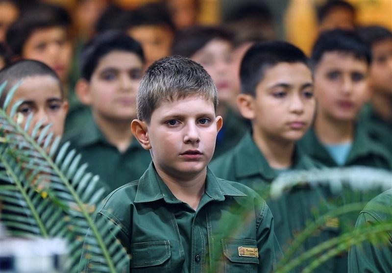 از سرآسیاب تا حسینیه امام (ره)؛ ماجرای شکل‌گیری گروه سرود عماران انقلاب