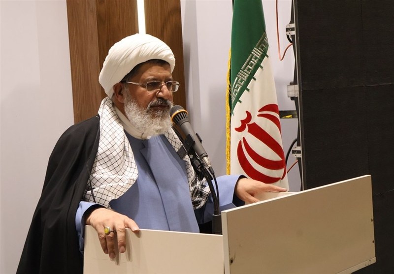 انس با نهج‌‌البلاغه فتنه‌ها را از میان خواهد برد