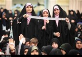 دیدار هزاران نفر از زنان و دختران با رهبر معظم انقلاب