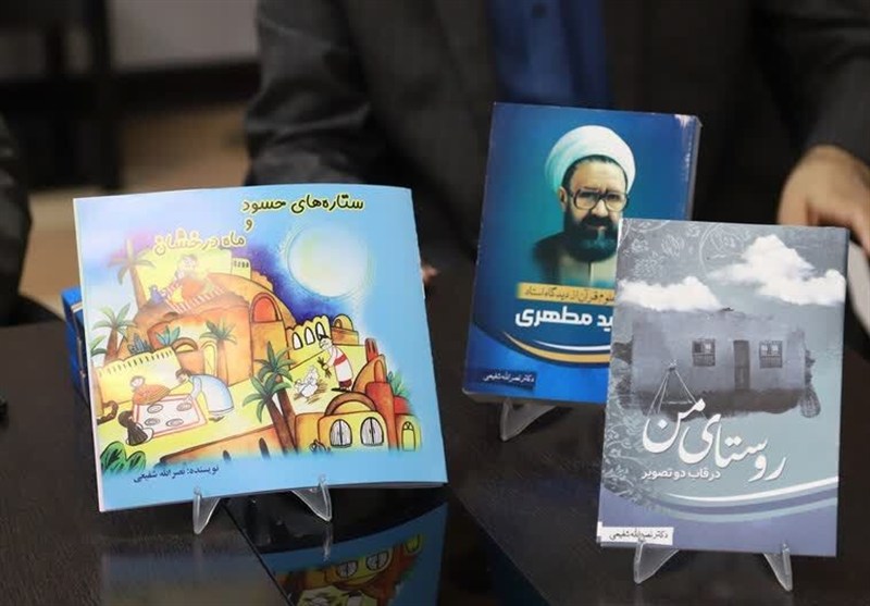 نویسنده بوشهری 340 جلد کتاب ‌به کتابخانه‌های عمومی اهدا کرد