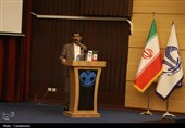 تجلیل از پژوهشگران و فناوران برگزیده قم