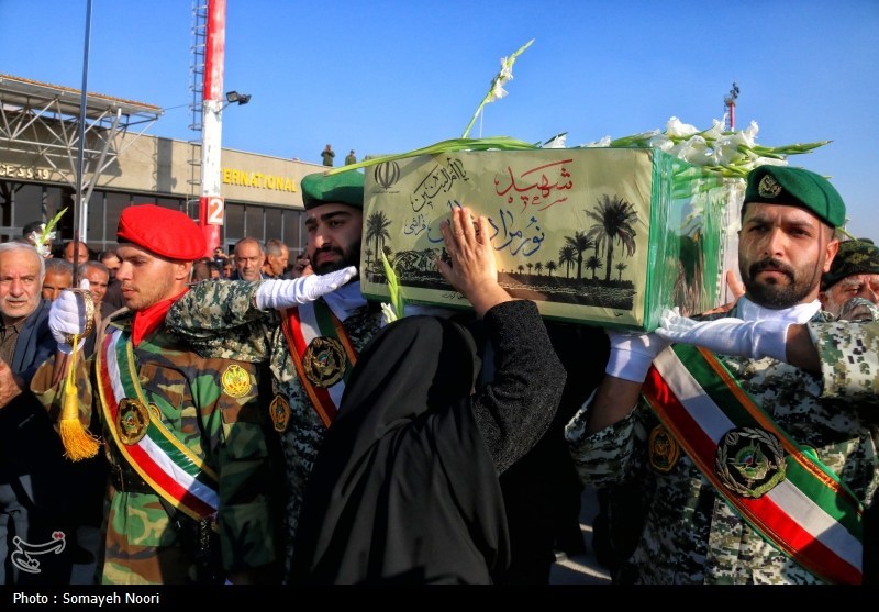 بازگشت یک قهرمان پس از ۳۹ سال/ کرمانشاه دوباره شهید «نورمراد» را در آغوش گرفت+تصاویر