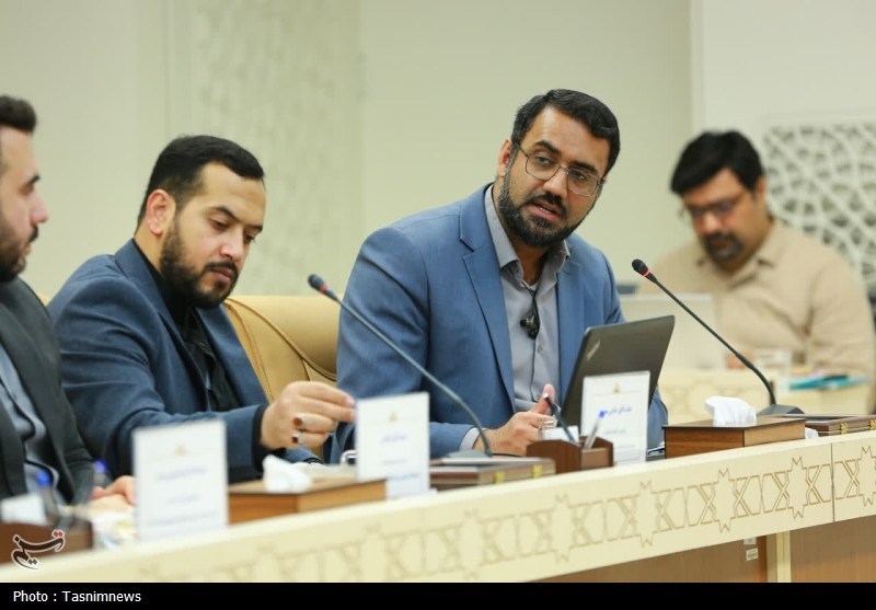 زیارت نیازمند یک صدای رسانه‌ای واحد در برابر تحریف‌هاست