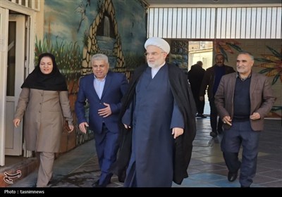 بازدید نماینده ولی‌فقیه در کردستان از سرای سالمندان