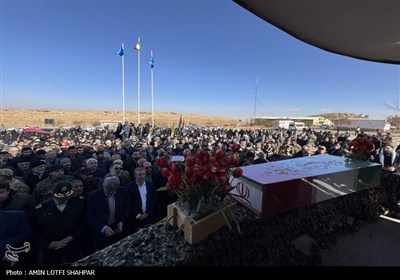 عطر شهادت در همدان؛ خاکسپاری شهید گمنام همزمان با وفات ام‌البنین(س)