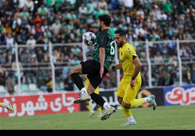 هیجان نیمه دوم؛ پنالتی خیبر و اخراج بازیکن و سرمربی