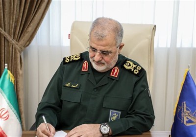 سرلشکر پاکپور: مادران و همسران شهدا الگویی ماندگار برای نسل‌های آینده هستند