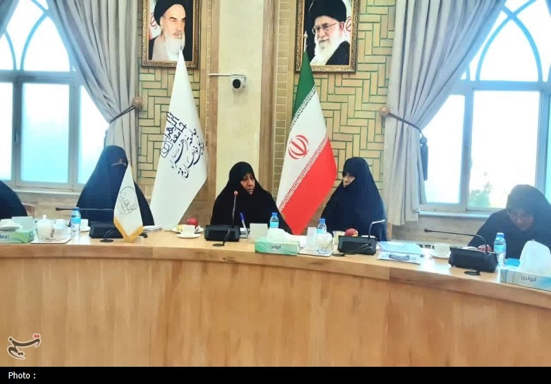 زن مسلمان ایرانی «معلم ثانی» برای زنان جهان است