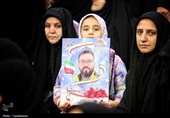 قاب‌های ماندگار از حضور خانواده شهدا در آیین ملی &#171;شکوه ایثار&#187;