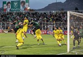 دیدار تیم های فوتبال خیبر خرم‌آباد و شمس آذر قزوین