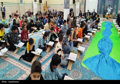 جلوه‌ای از نور در چرام؛ محفل انس با قرآن برگزار شد+فیلم و عکس