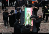 وداع تلخ آتش‌نشانان کرمانی با رفیق شهید