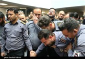 وداع تلخ آتش‌نشانان کرمانی با رفیق شهید