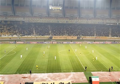 تقابل سپاهان و فجر در نیمه اول برنده نداشت