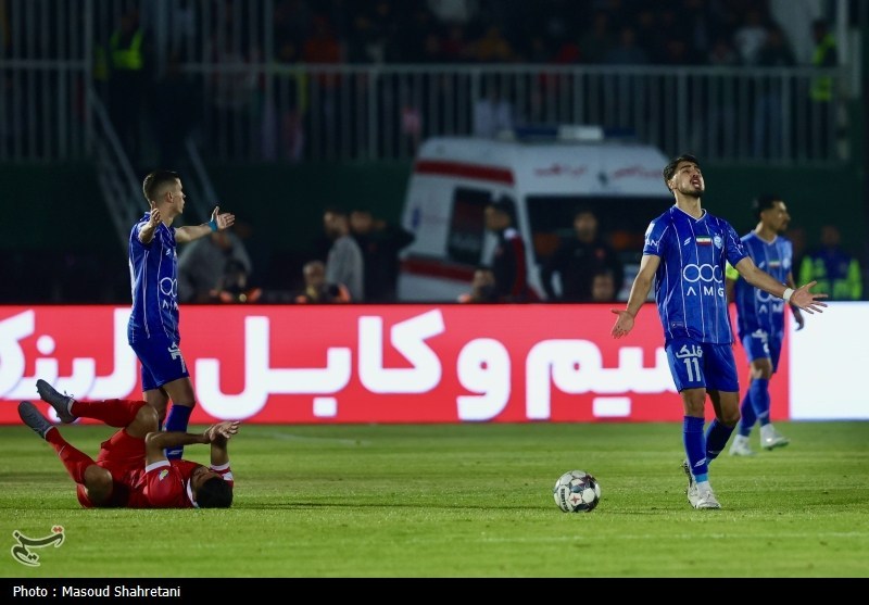 دیدار تیم های پرسپولیس و استقلال (1)