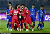 دیدار تیم های پرسپولیس و استقلال -1
