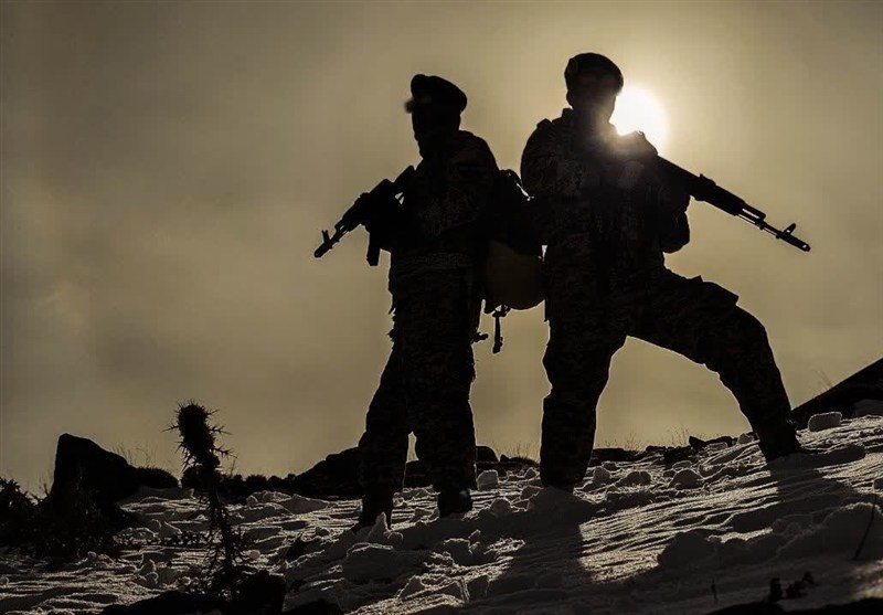 آمادگی در اوج؛ مانور عملیاتی یگان فاتحین تبریز در دامنه‌های سهند+تصویر