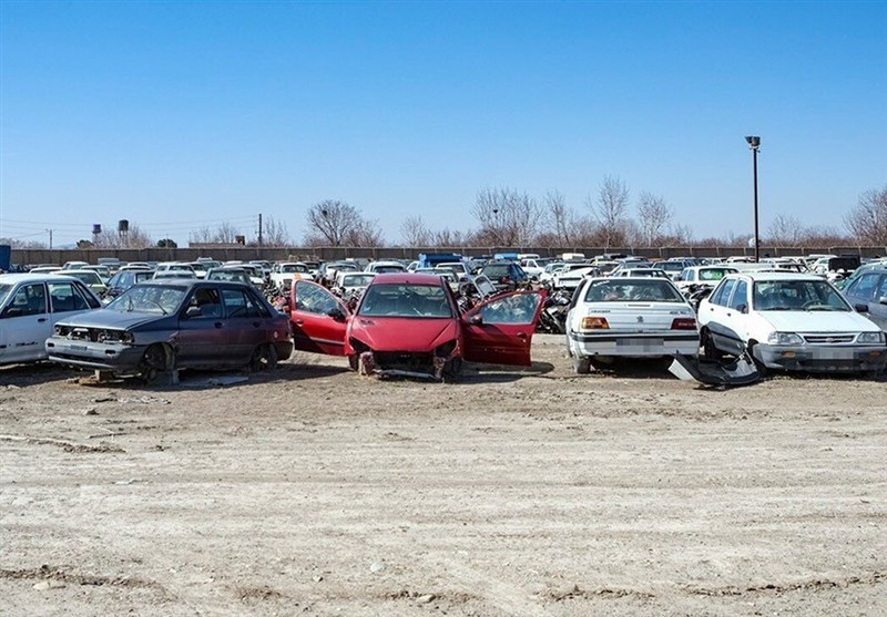 800 خودرو و موتورسیکلت توقیفی در ‌تفت تعیین تکلیف شد