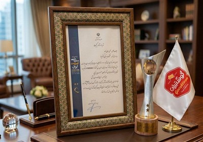 دریافت تقدیرنامه دو ستاره توسط گوشتیران در جایزه ملی کیفیت