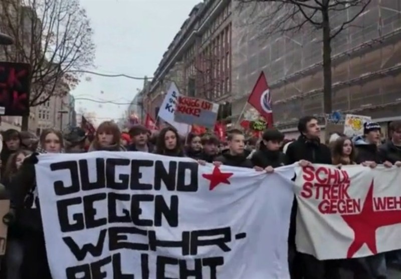 Youth-Led Protests Sweep Germany As Merz Moves to Revive Conscription