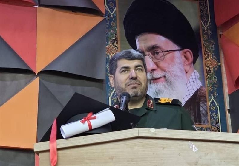 دانشجویان باید نظرات و نقدهای خود را در باره مسائل استان بوشهر مطرح کنند