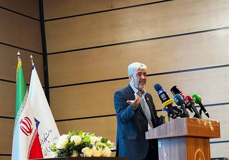 برزویی: بیش از 8 مصوبه کلیدی برای توسعه دانشگاه فرهنگیان در 3 سال اخیر تصویب شد