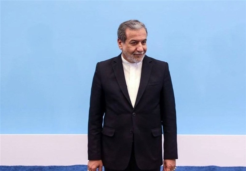 ردا على دعوة نظيره اللبناني .. عراقجي: "نرغب في صفحة جديدة في العلاقات بين ايران ولبنان"