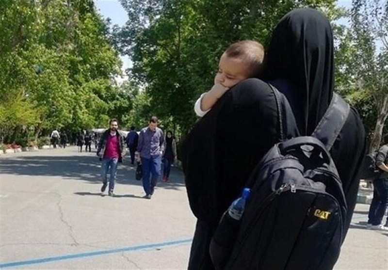 به مناسبت روز دانشجو؛گفت‌وگو با دانشجو مادران/فرزند مانعی برای تحصیل نیست