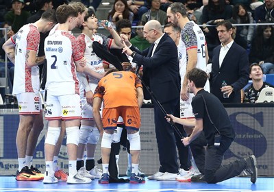 والیبال ایتالیا| شکست سنگین و عجیب شاگردان پیاتزا