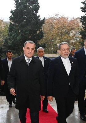 دیدار عراقچی با وزیر خارجه جمهوری آذربایجان