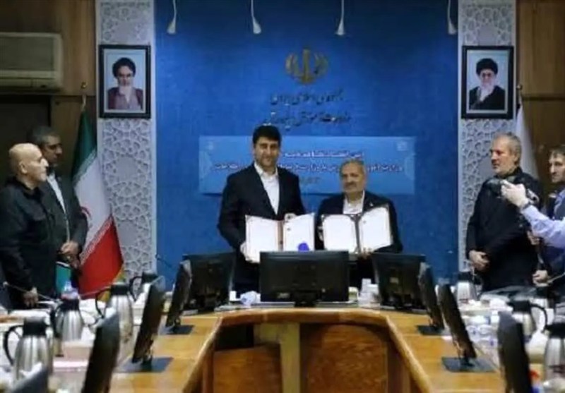 آغاز همکاری راهبردی آموزش‌وپرورش و ارتباطات برای جهش آموزش دیجیتال در مدارس